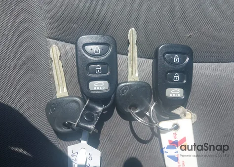 2013 Hyundai Elantra Gls from USA, damaged, VIN KMHDH4AE1DU782900